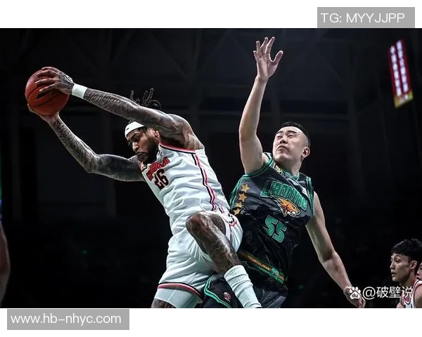 武汉篮球队灵活性引发热议球迷观点各异争论不断